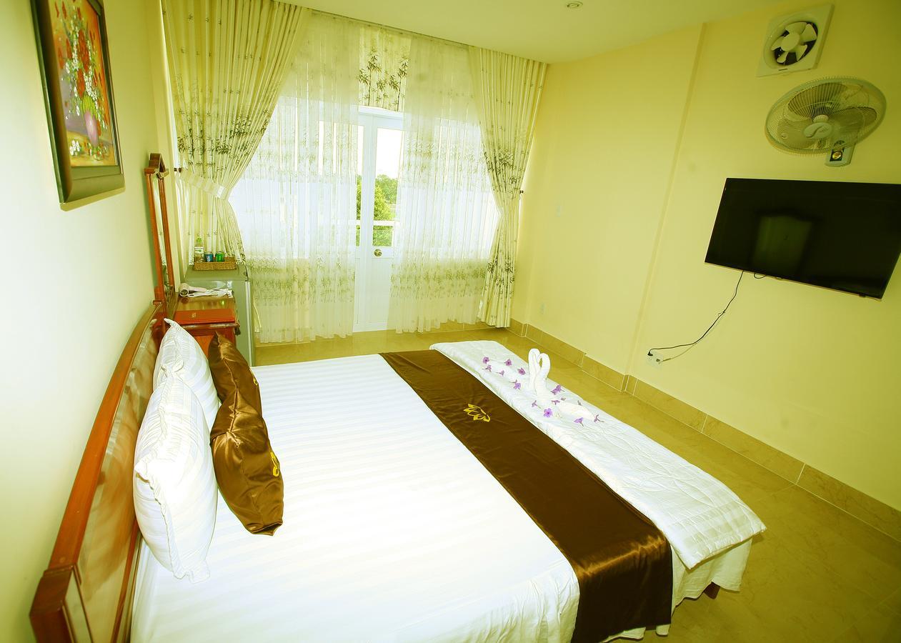 Huong Sen Hotel Cao Lãnh Exterior foto